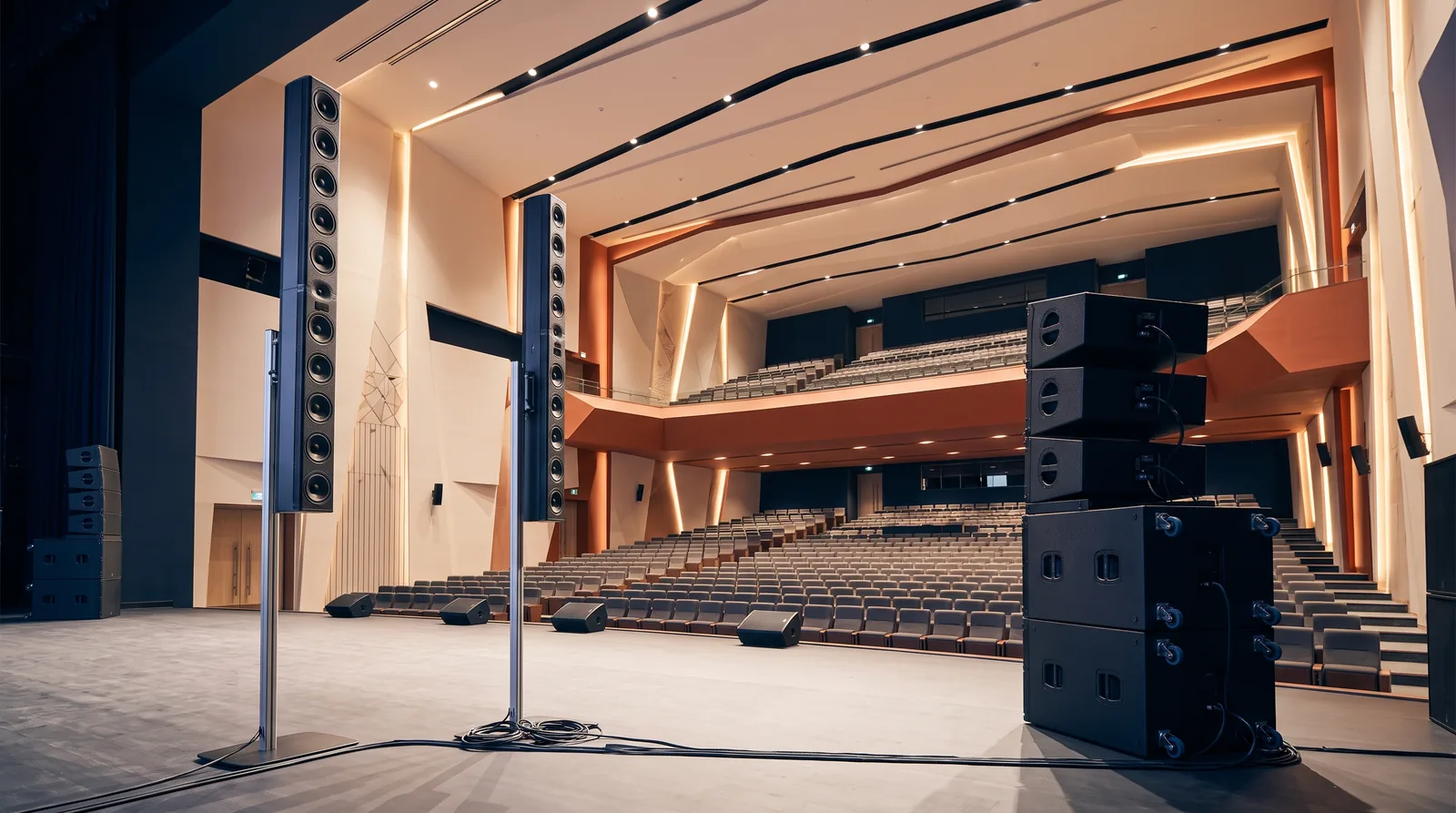 Live Sound Architecture: Column PA Systems vs Point Source for UAE Venues